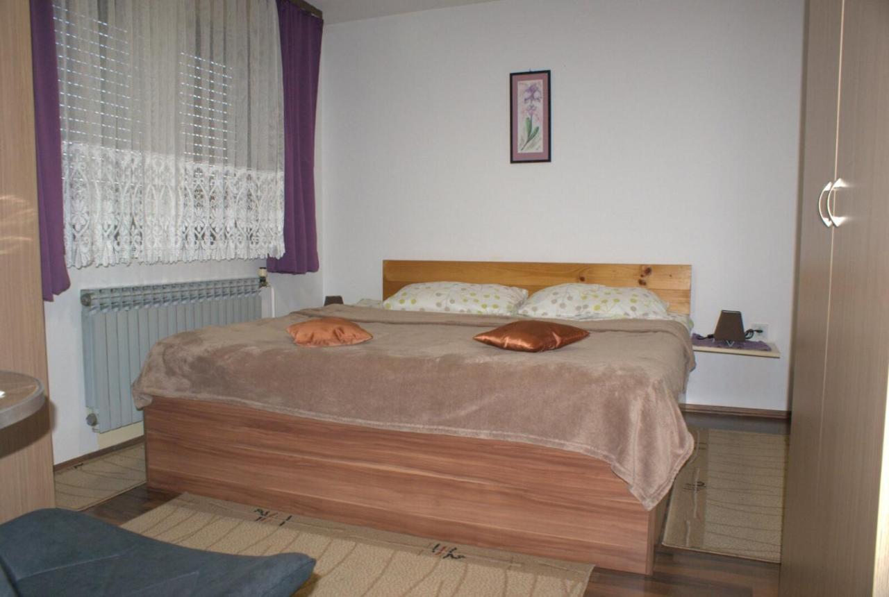 Kuca Za Odmor 6N Villa Gornje Jesenje ภายนอก รูปภาพ
